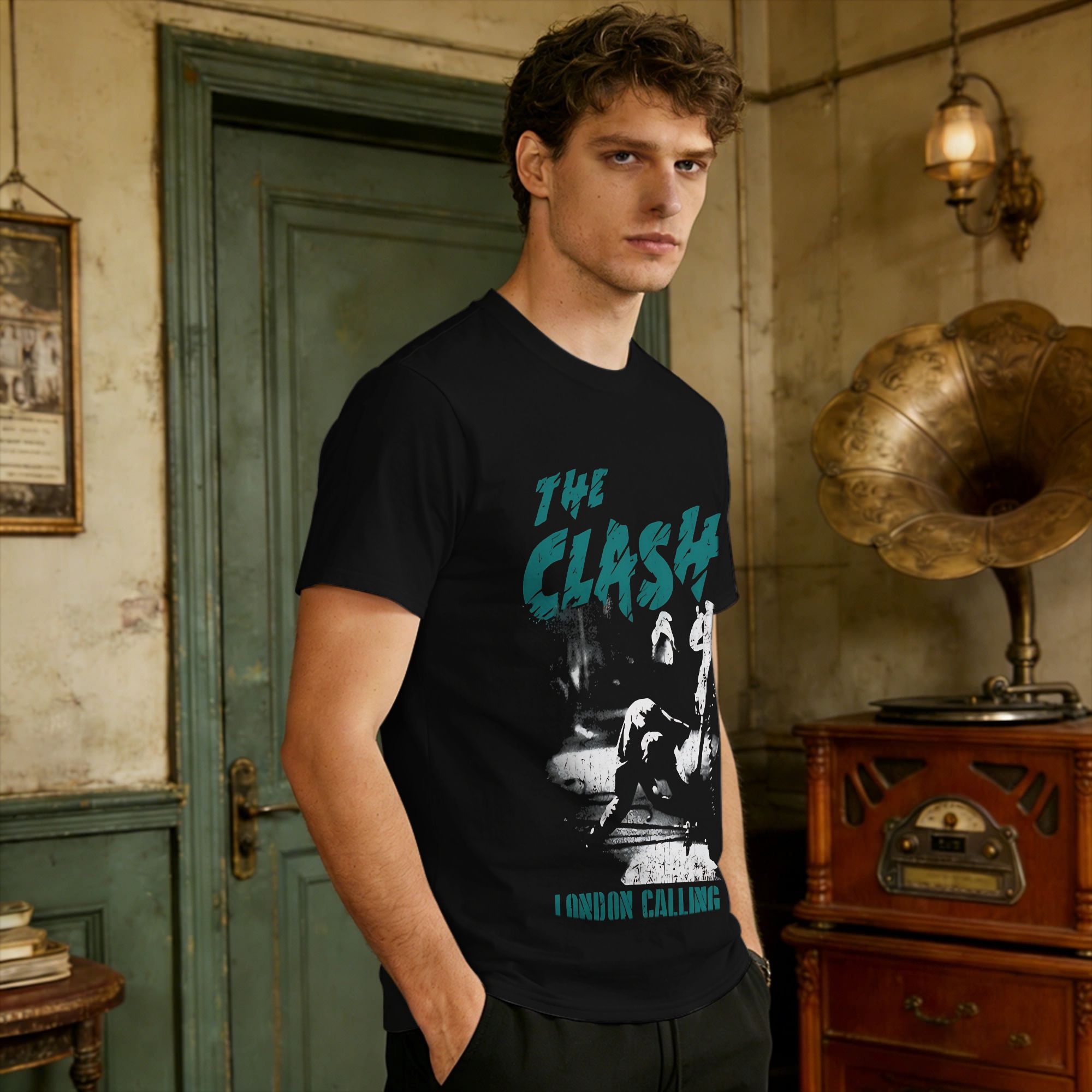 Summer Clothing London - The Clash London Calling T Shirt